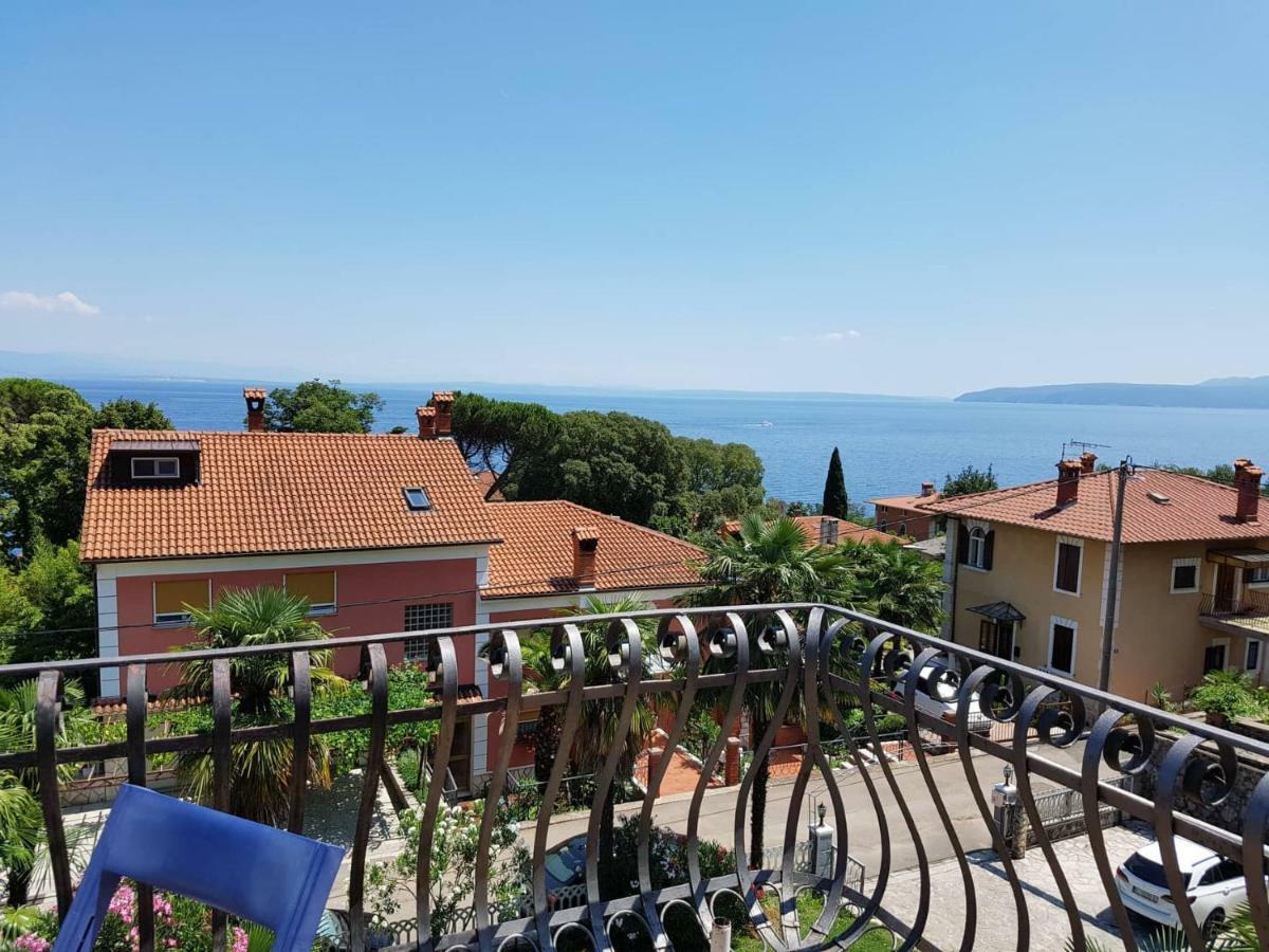 Villa Niki Rezine Ловран Екстер'єр фото